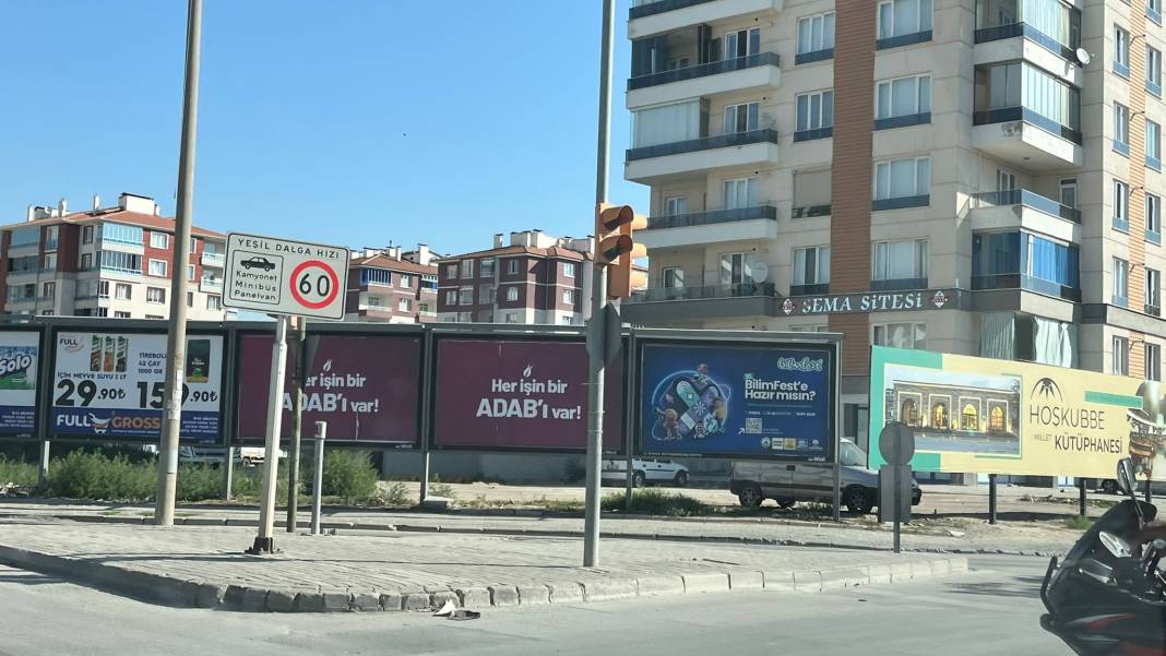 Gizemli reklam Konya’yı ikiye böldü 7